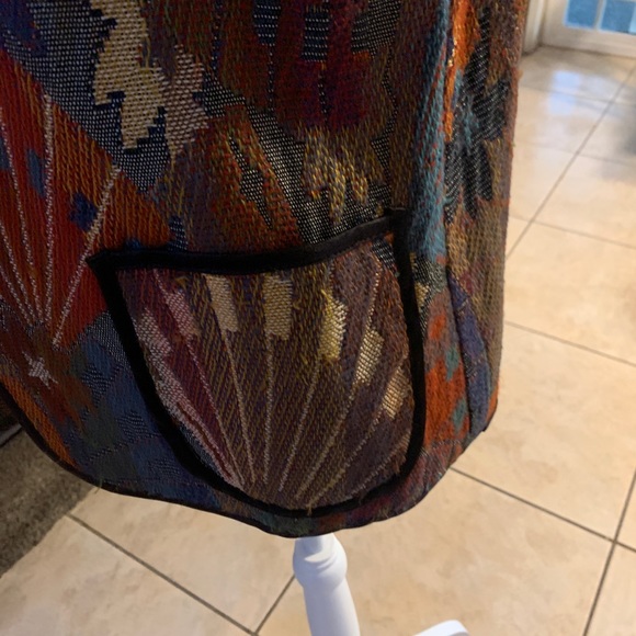 Above the Crowd sweater - Picture 3 of 5